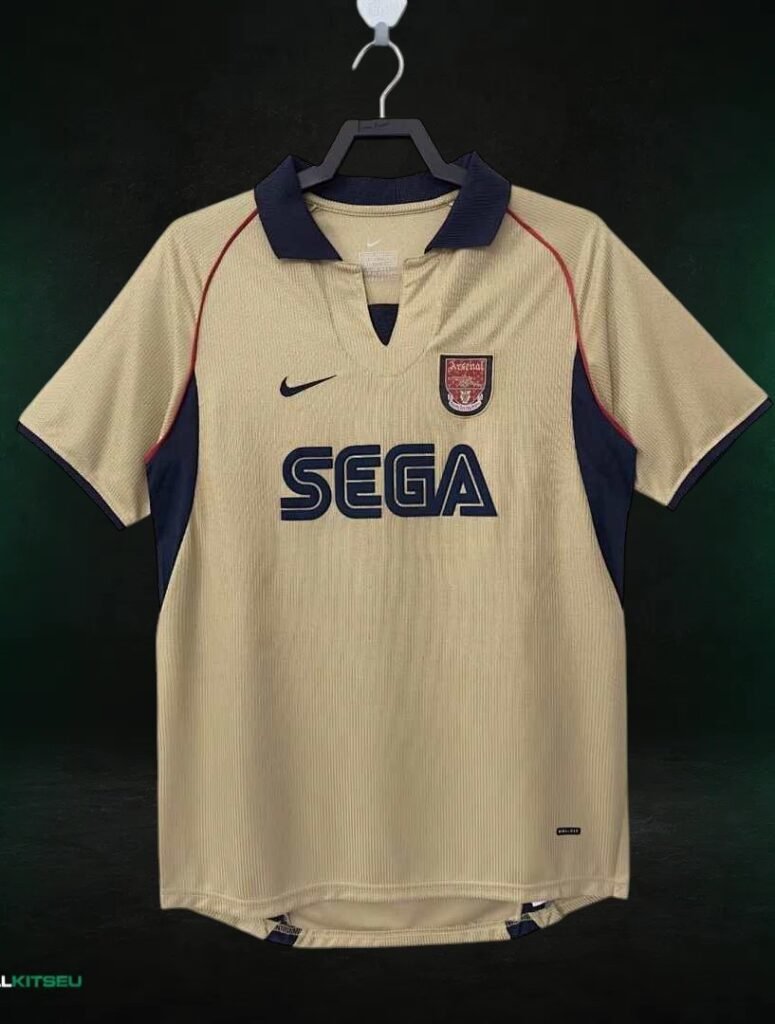 Arsenal FC Away Retro Shirt Fan 2001/02