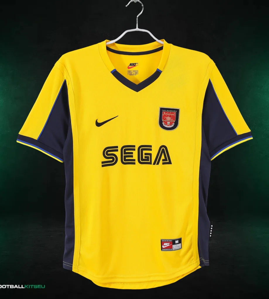 Arsenal FC Away Retro Shirt Fan 2000/01