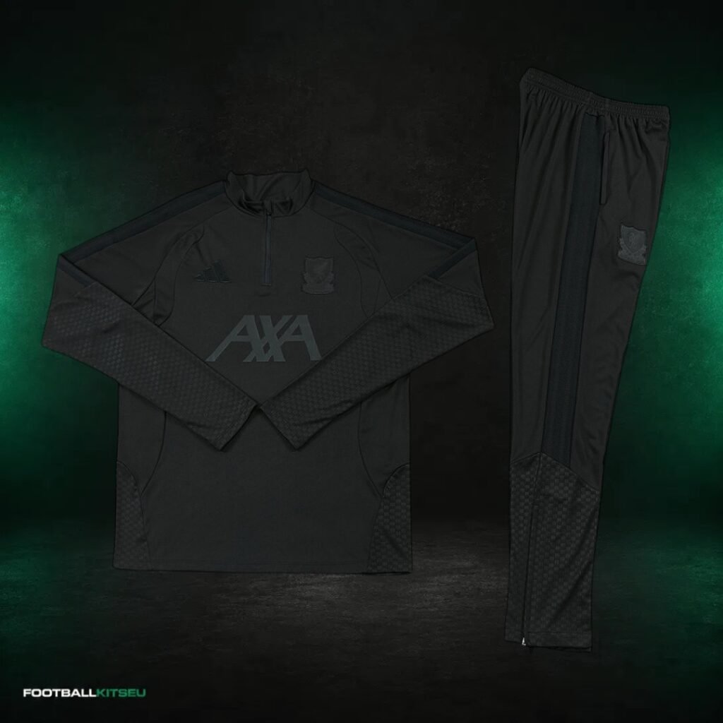 Liverpool Half-Zip Training Suit 2026/27