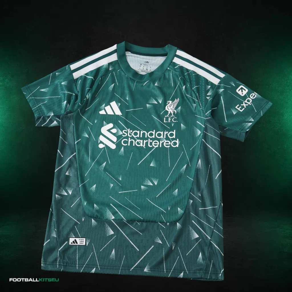 Liverpool Goalkeeper Shirt Player 2026/27