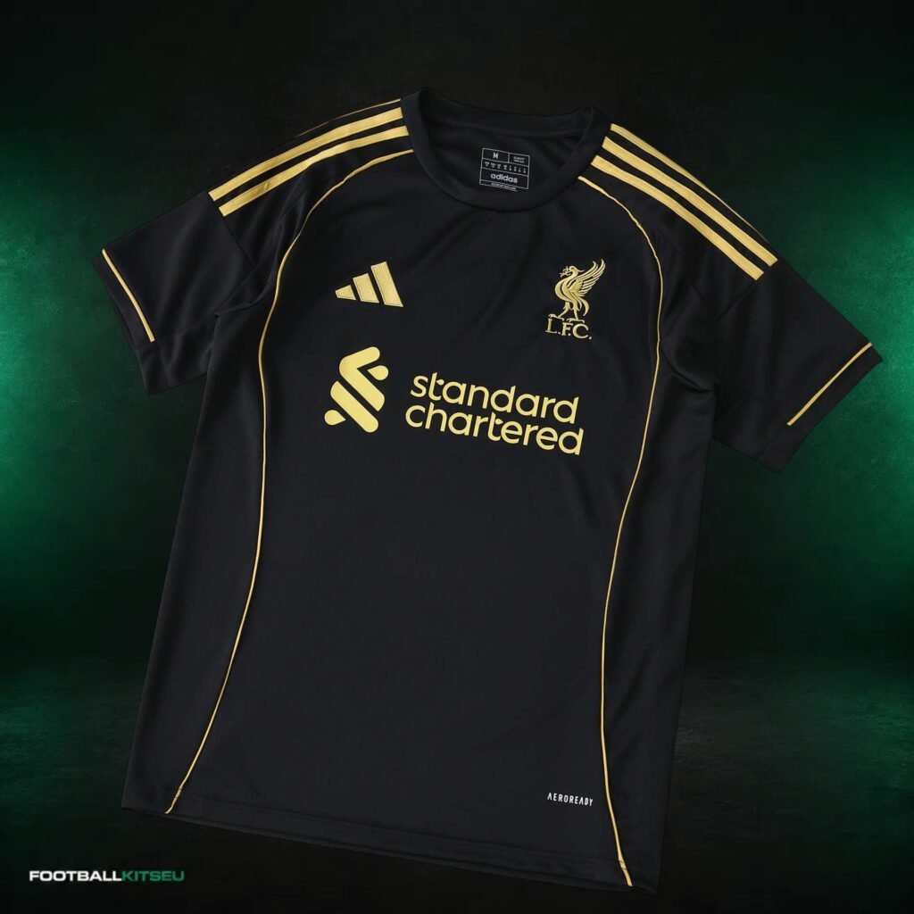 Liverpool Training Shirt Fan 2025/26