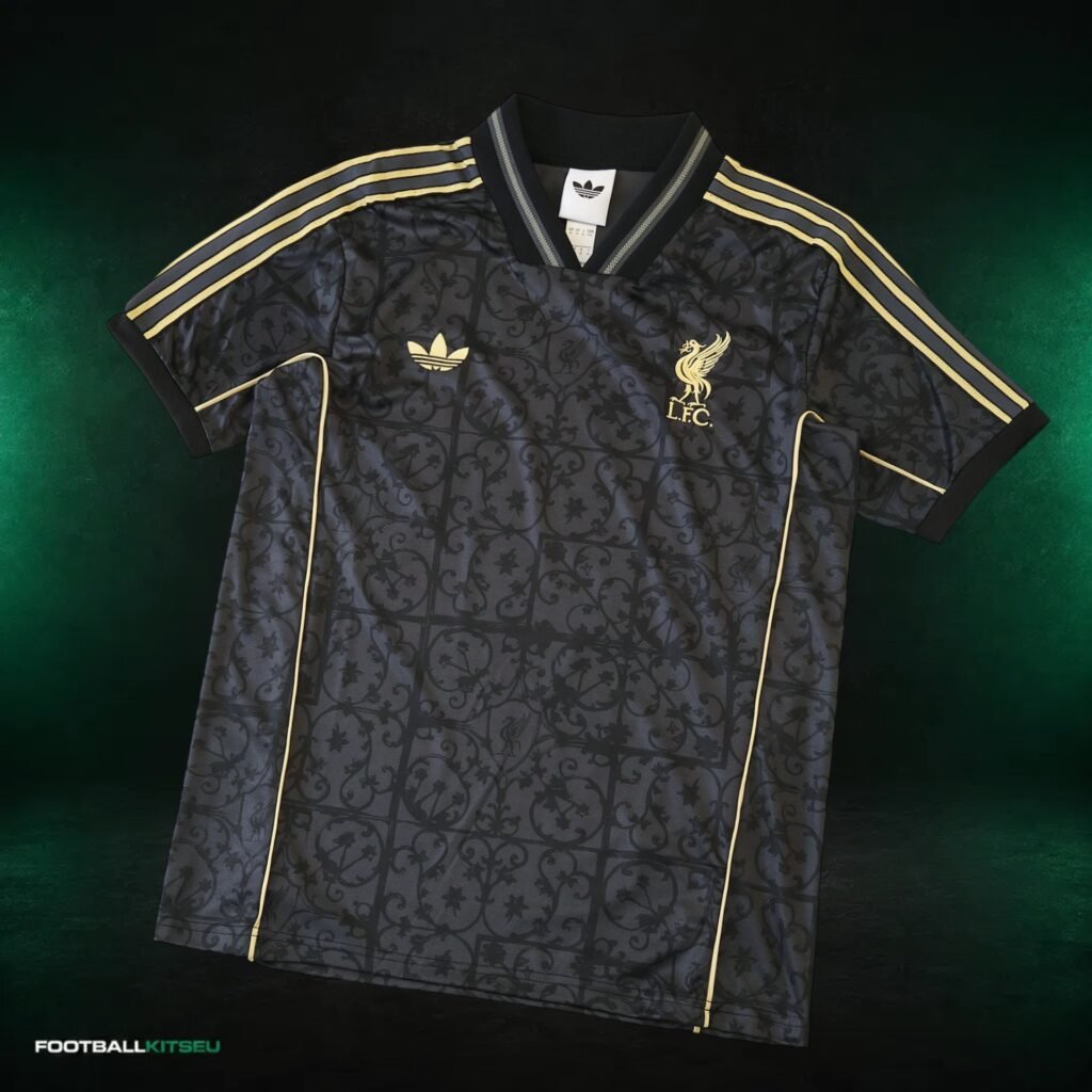 Liverpool Black Gold Edition Shirt Fan 2025/26